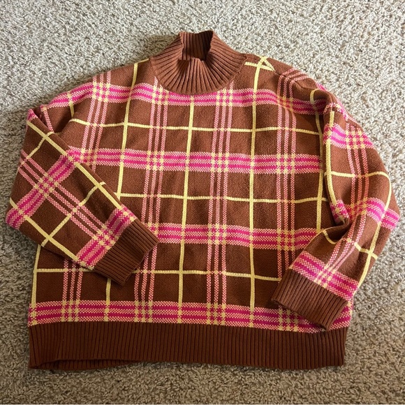 Lisa says Gah plaid print sweater - Picture 2 of 8